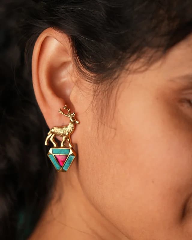 Deer Triangle Sea Green