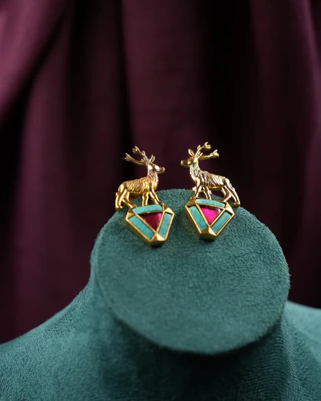 Deer Triangle Sea Green