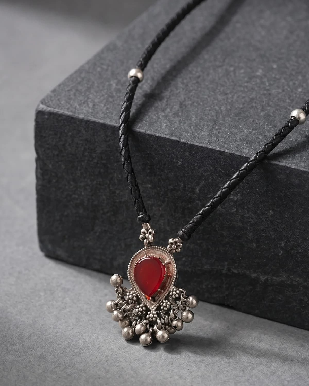 Heirloom Maroon Chain