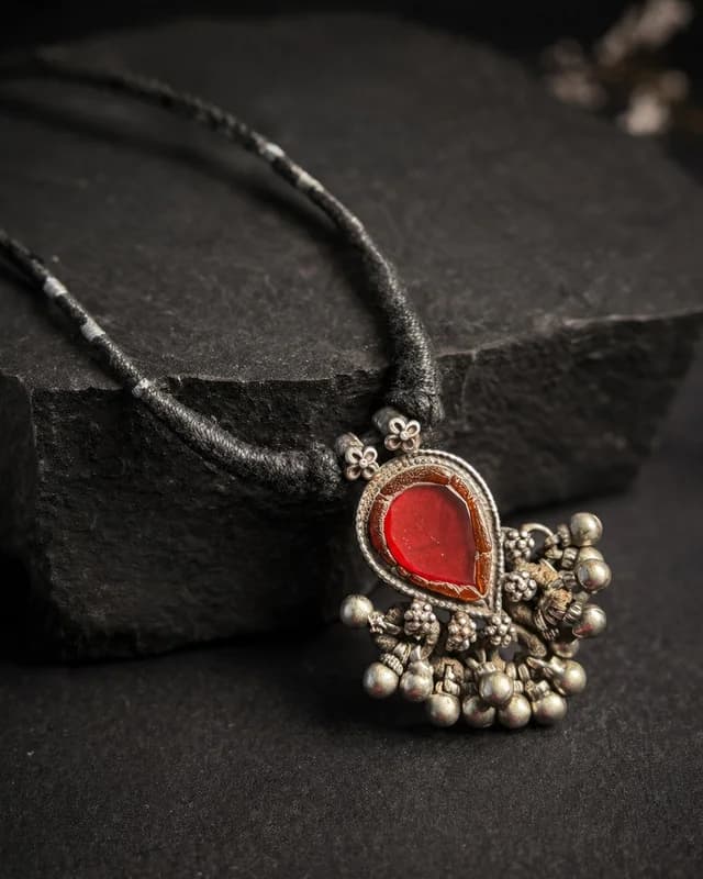 Heirloom Maroon Chain
