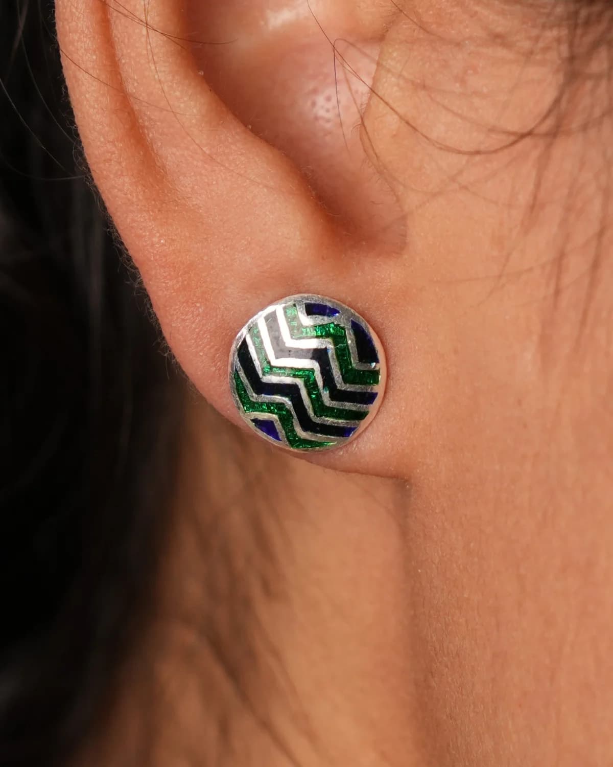 Zz Green And Black W Stud