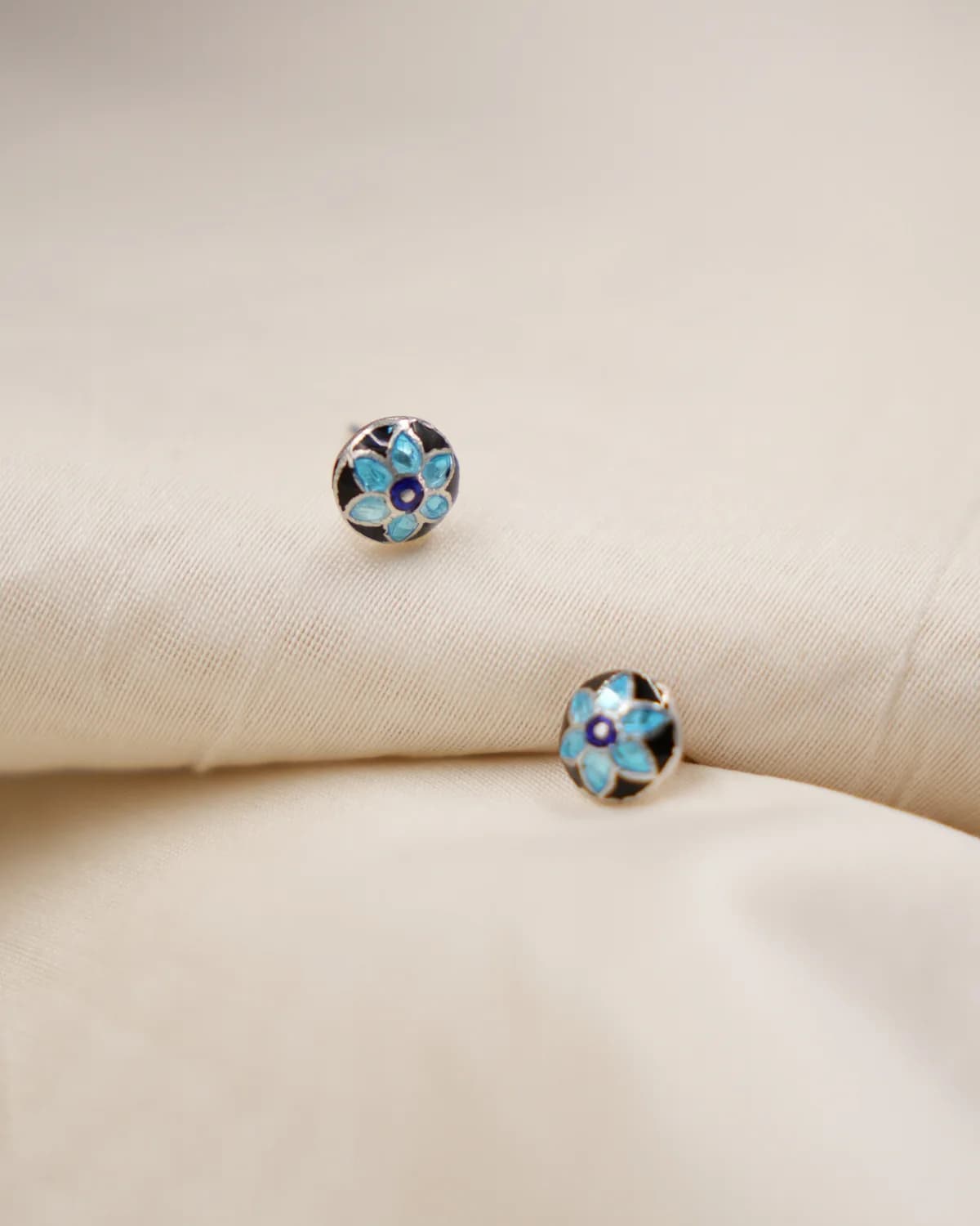 Mr Black Blue Flower Blue Center