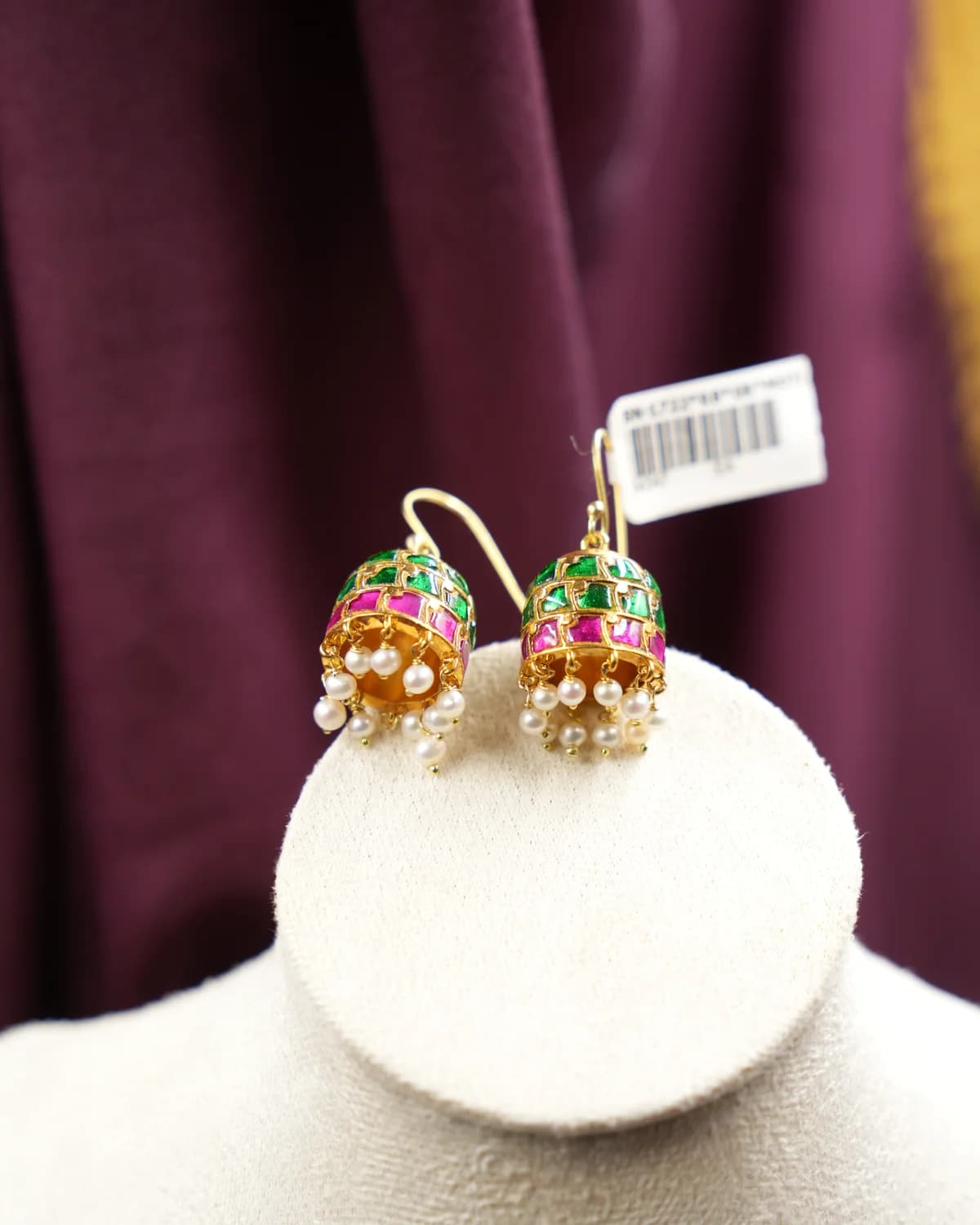Kundan Jhumkas