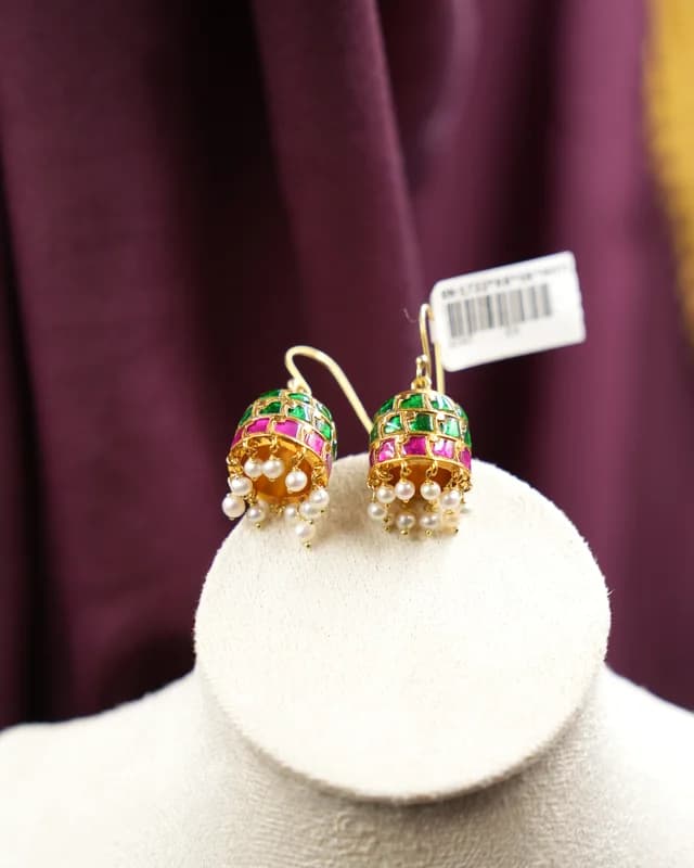 Kundan Jhumkas