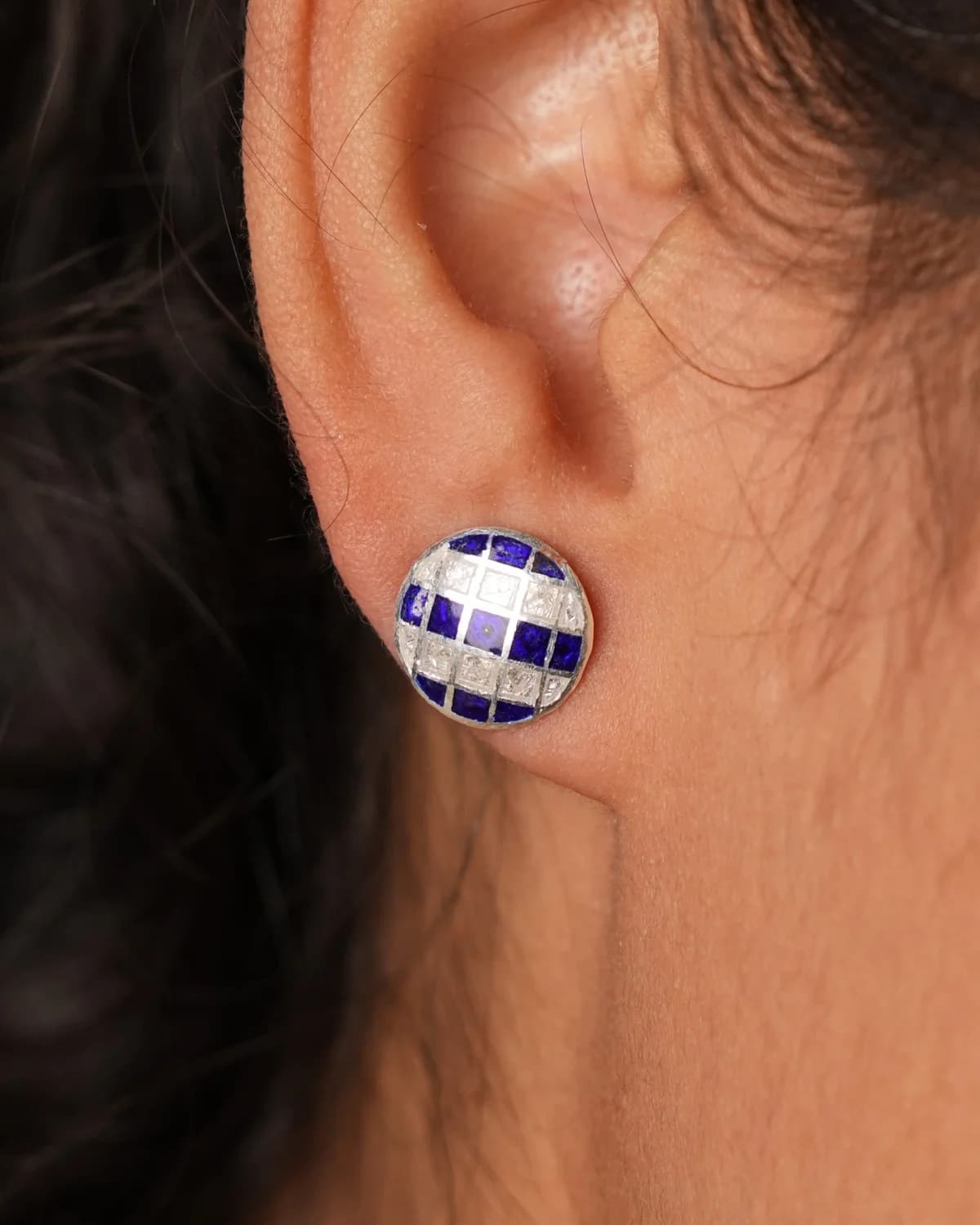Ch Blue And White Square Stud