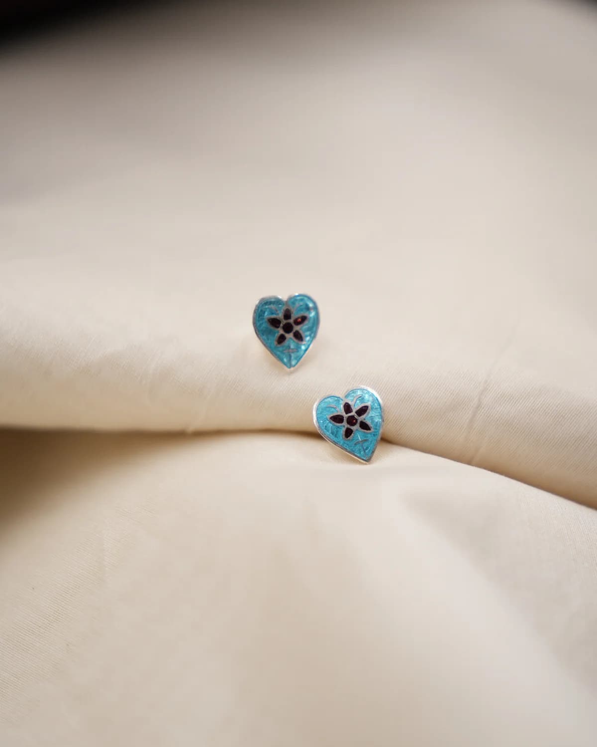 Ht Blue Heart With Brown Star