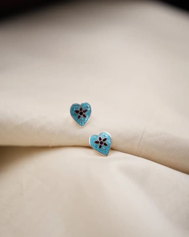 Ht Blue Heart With Brown Star